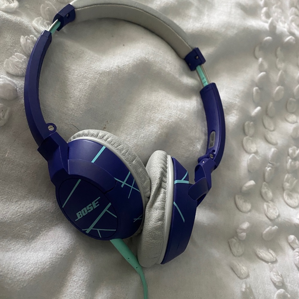 Bose Noise cancellation headphones